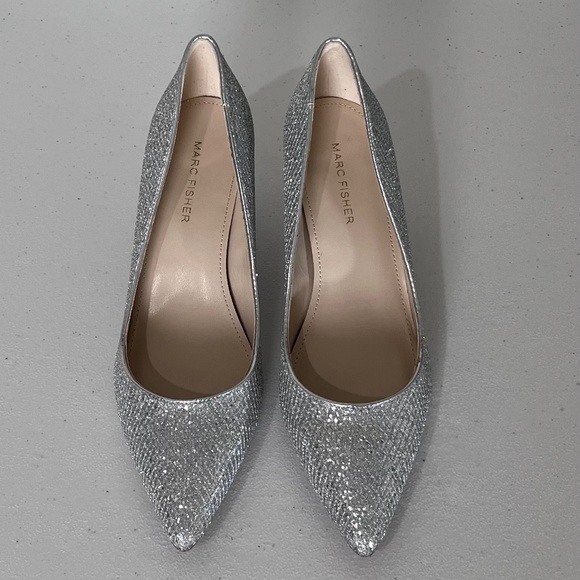 Marc Fisher Shoes - Marc Fisher Silver Texture Heels size 8M